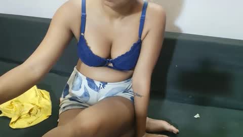 Snapshot of poulomi_das chatting on 10/05/25, 04:33 poulomi online show from 10/05/25, 04:33