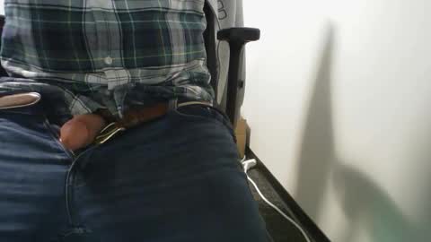 Snapshot of poundtownusa2016 chatting on 03/24/26, 10:04 ConchilDog online show from 03/24/26, 10:04