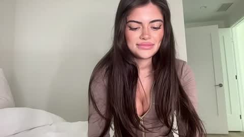 Selena online show from 06/28/26, 10:05