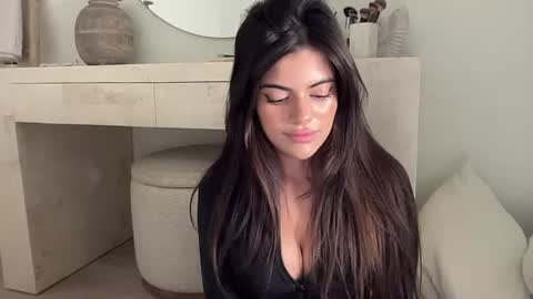 Selena online show from 07/22/26, 12:35