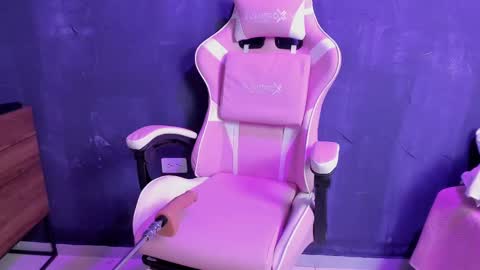 Powder  online show from 12/30/24, 11:26