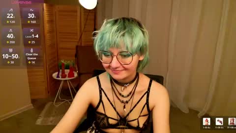 Snapshot of powderofgun chatting on 05/09/26, 08:25 powderofgun online show from 05/09/26, 08:25