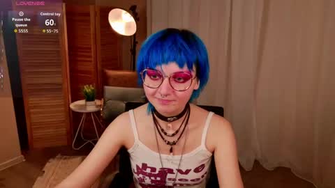 Snapshot of powderofgun chatting on 05/21/26, 08:16 powderofgun online show from 05/21/26, 08:16