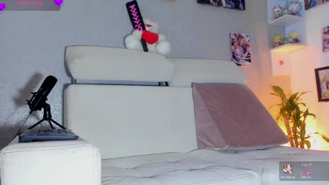 Snapshot of power_girl69 chatting on 04/05/26, 12:52 power_girl69 online show from 04/05/26, 12:52