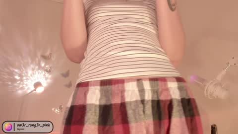 Snapshot of power_ranger_pink chatting on 01/13/25, 07:21 genie online show from 01/13/25, 07:21