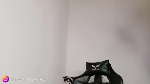 Snapshot of power_ranger_pink chatting on 03/26/26, 12:17 genie online show from 03/26/26, 12:17