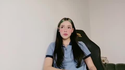 Snapshot of power_ranger_pink chatting on 04/11/26, 11:20 genie online show from 04/11/26, 11:20