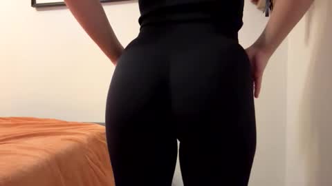 Snapshot of powerduo1 chatting on 04/23/26, 06:43 powerduo l online show from 04/23/26, 06:43