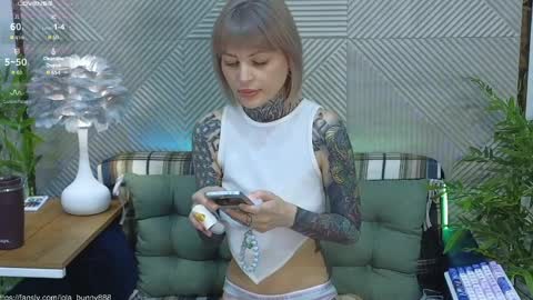 Lola online show from 03/29/26, 05:29