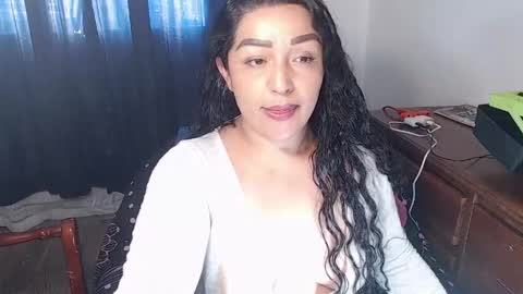 Snapshot of ppepittaaredd chatting on 05/17/26, 08:05 maryana online show from 05/17/26, 08:05