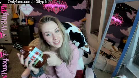 Snapshot of pr3ttyp1nkpussy chatting on 12/03/24, 01:19 Evangeline Eva Darling online show from 12/03/24, 01:19