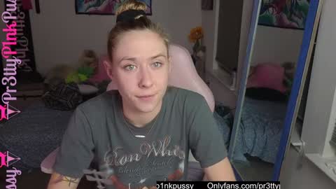 Snapshot of pr3ttyp1nkpussy chatting on 09/10/25, 01:49 Evangeline Eva Darling online show from 09/10/25, 01:49