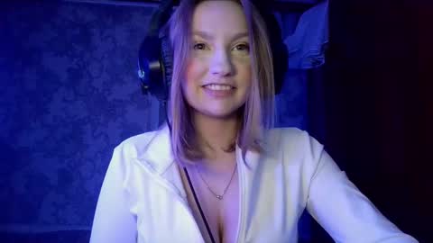 Snapshot of pr_in_cess_ chatting on 10/06/25, 09:45 pr_in_cess_ online show from 10/06/25, 09:45