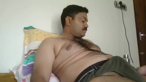 pradeep99107849 online show from 09/14/25, 08:57