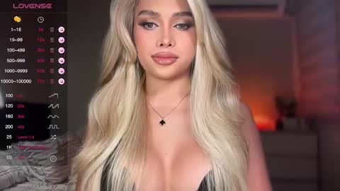 Oh my Amber online show from 10/04/25, 01:58