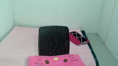 Snapshot of precious_athena chatting on 11/29/25, 10:51 precious_athena online show from 11/29/25, 10:51