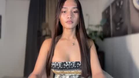 ur hot and wet precious online show from 06/18/26, 09:14