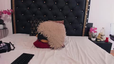 Ailyn online show from 03/27/26, 08:26