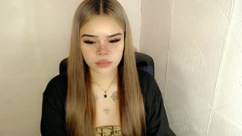 MAXXINE online show from 02/28/25, 09:55