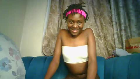Snapshot of preety_ebony12 chatting on 04/19/26, 05:12 preety_ebony12 online show from 04/19/26, 05:12