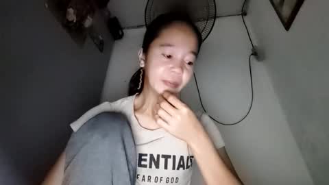 Dinah online show from 12/22/24, 11:41