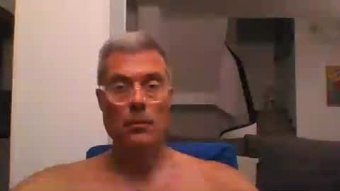 Snapshot of prendimisubito chatting on 07/18/26, 10:13 prendimisubito online show from 07/18/26, 10:13