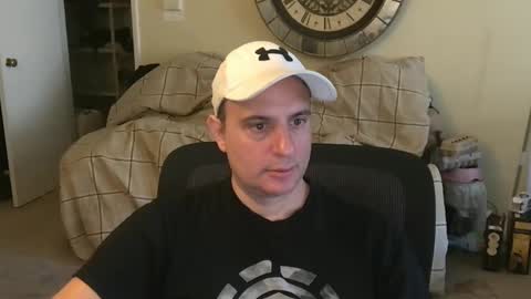 Snapshot of preppyguyintokink1 chatting on 11/08/25, 06:40 preppyguyintokink1 online show from 11/08/25, 06:40
