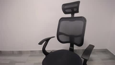 Plux online show from 02/23/25, 05:34