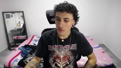 Plux online show from 10/31/25, 09:10