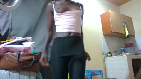 Snapshot of preshty chatting on 01/10/26, 06:59 preshty online show from 01/10/26, 06:59