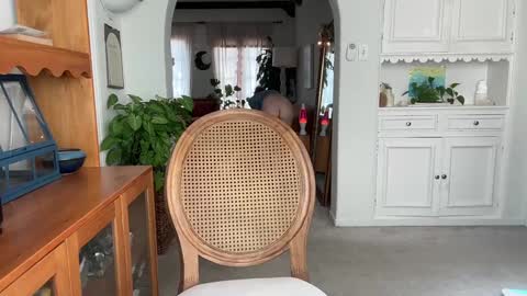 Snapshot of pretendlunch chatting on 09/22/25, 05:26 Pretend online show from 09/22/25, 05:26