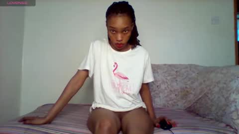 Snapshot of pretty253 chatting on 04/24/26, 11:56 pretty253 online show from 04/24/26, 11:56