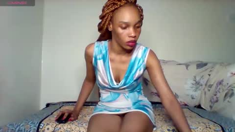 Snapshot of pretty253 chatting on 05/19/26, 03:40 pretty253 online show from 05/19/26, 03:40