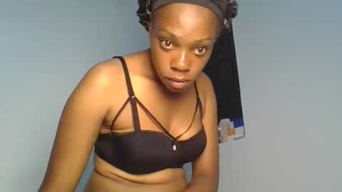 Snapshot of pretty8871 chatting on 04/07/26, 02:12 Pretty online show from 04/07/26, 02:12