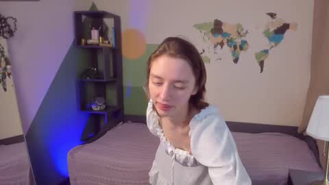 Snapshot of pretty__victoria chatting on 03/16/26, 05:44 Lady vikki online show from 03/16/26, 05:44