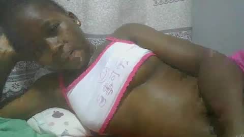 Snapshot of pretty_abella chatting on 02/02/25, 11:51 abella online show from 02/02/25, 11:51