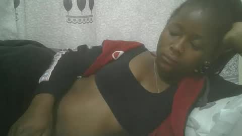 Snapshot of pretty_abella chatting on 02/07/25, 02:08 abella online show from 02/07/25, 02:08