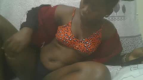 Snapshot of pretty_abella chatting on 02/09/25, 10:32 abella online show from 02/09/25, 10:32