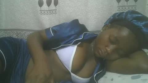 Snapshot of pretty_abella chatting on 02/10/25, 10:40 abella online show from 02/10/25, 10:40