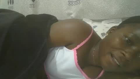 Snapshot of pretty_abella chatting on 02/11/25, 08:15 abella online show from 02/11/25, 08:15