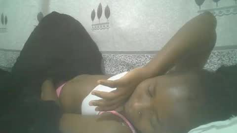 Snapshot of pretty_abella chatting on 02/12/25, 12:01 abella online show from 02/12/25, 12:01