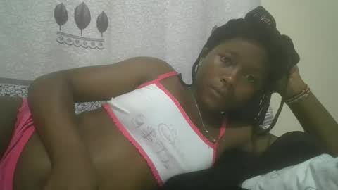 Snapshot of pretty_abella chatting on 02/15/25, 07:17 abella online show from 02/15/25, 07:17