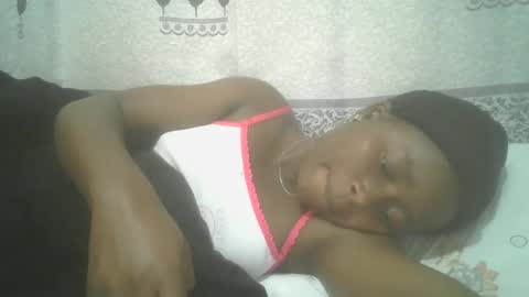 Snapshot of pretty_abella chatting on 02/16/25, 08:43 abella online show from 02/16/25, 08:43