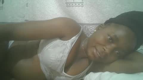 Snapshot of pretty_abella chatting on 02/20/25, 08:58 abella online show from 02/20/25, 08:58