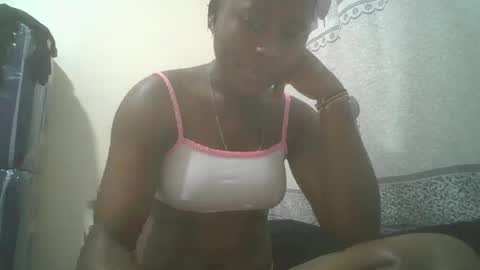 Snapshot of pretty_abella chatting on 02/24/25, 07:33 abella online show from 02/24/25, 07:33