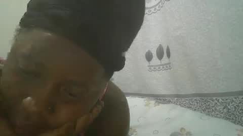 Snapshot of pretty_abella chatting on 02/24/25, 02:15 abella online show from 02/24/25, 02:15