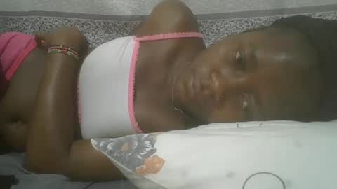 Snapshot of pretty_abella chatting on 02/25/25, 03:52 abella online show from 02/25/25, 03:52