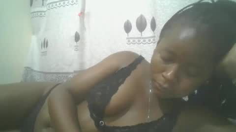 Snapshot of pretty_abella chatting on 03/03/25, 10:38 abella online show from 03/03/25, 10:38