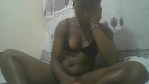 Snapshot of pretty_abella chatting on 03/12/25, 10:59 abella online show from 03/12/25, 10:59