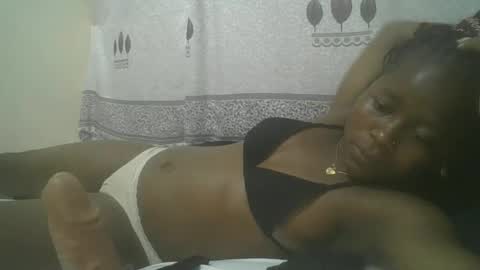 Snapshot of pretty_abella chatting on 03/12/25, 08:52 abella online show from 03/12/25, 08:52